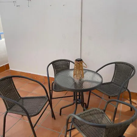 Congrio10, Negras Apartamento *